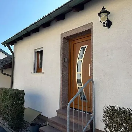公寓 3 Zimmerwohnung Mit 2 Schlafzimmer Balkon Kueche Tv Wlan *