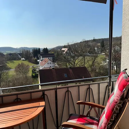 3 Zimmerwohnung Mit 2 Schlafzimmer Balkon Kueche Tv Wlan * 朗根岑