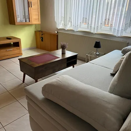 公寓 3 Zimmerwohnung Mit 2 Schlafzimmer Balkon Kueche Tv Wlan *