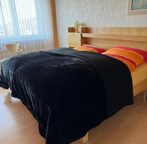 Appartement 3 Zimmerwohnung Mit 2 Schlafzimmer Balkon Kueche Tv Wlan *