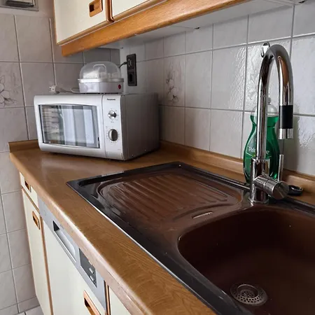 Apartment 3 Zimmerwohnung Mit 2 Schlafzimmer Balkon Kueche Tv Wlan Langenzenn