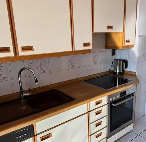 3 Zimmerwohnung Mit 2 Schlafzimmer Balkon Kueche Tv Wlan Langenzenn